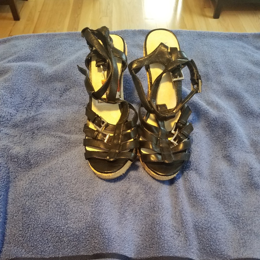 Black sandals